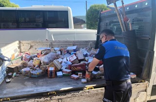 Gemlik’te Sağlıksız Gıda Deposuna Zabıta Baskını